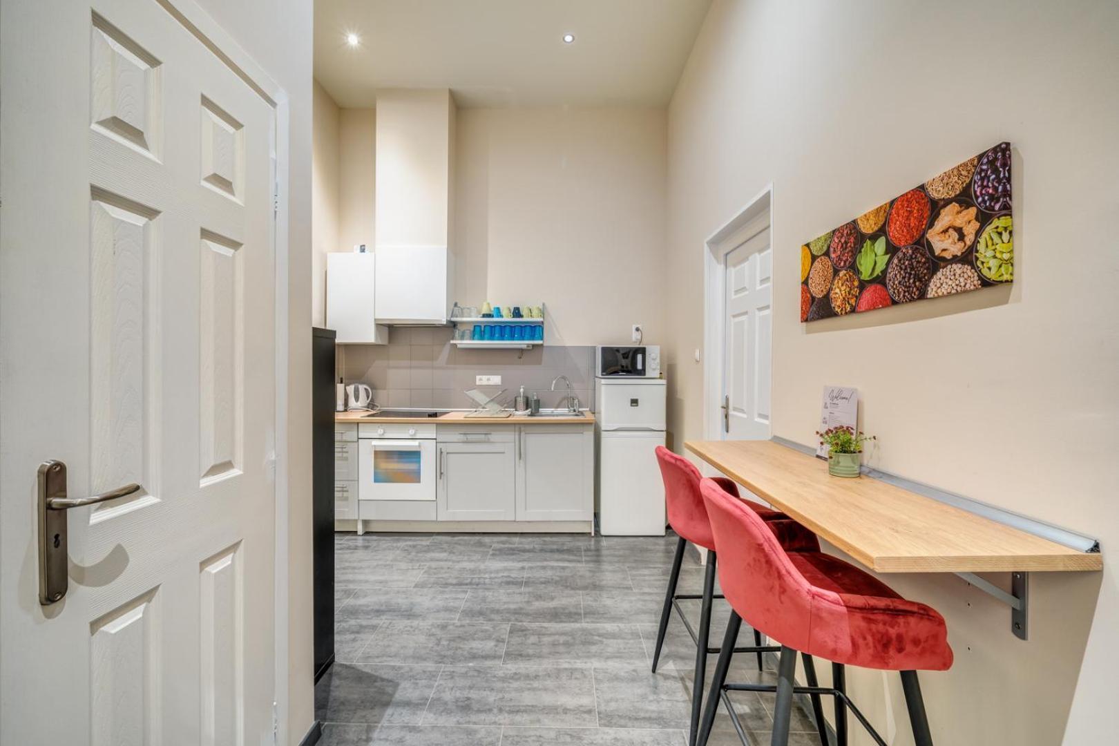 Downtown Delight - Erzsebet Blvd - 13 Ppl Apartment Budapest Luaran gambar