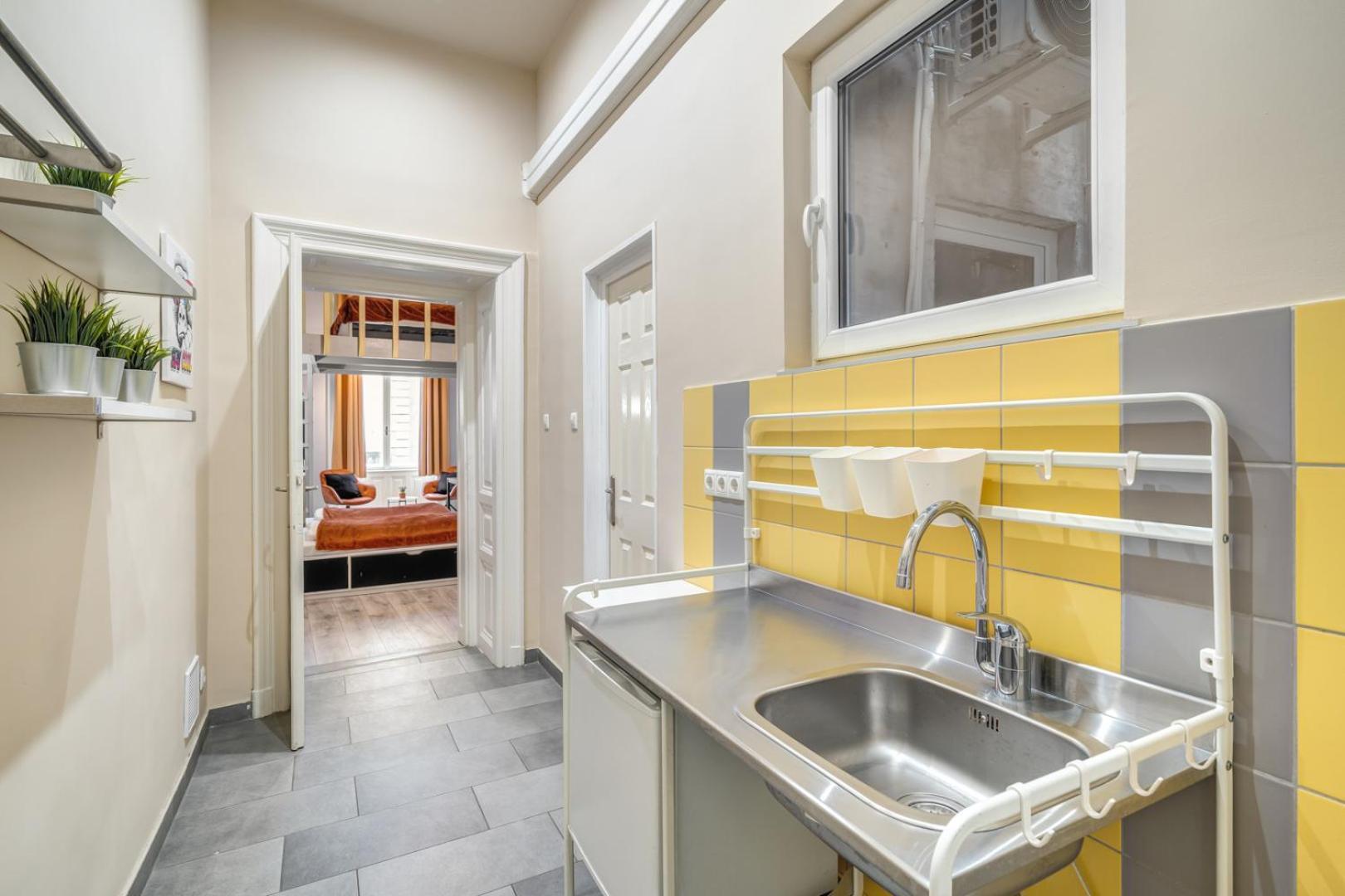 Downtown Delight - Erzsebet Blvd - 13 Ppl Apartment Budapest Luaran gambar